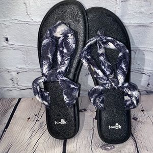 Sanuk yoga mat sling flat sandals